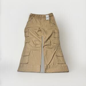 NWT Women’s Tan Cargo Pants Size Medium Multi Pocket Wide Leg Y2K Style